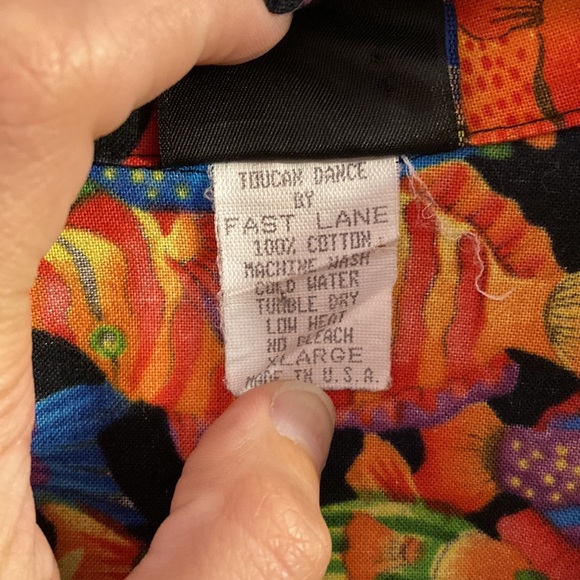 Vintage Toucan Dance Hawaiian Shirt - Picture 6 of 6